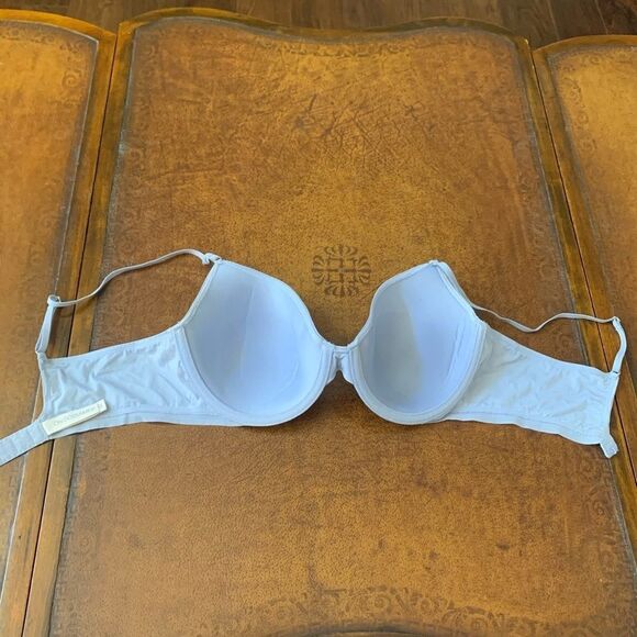 On Gossamer Micro T-Shirt Underwire Bra - Picture 5 of 8